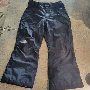The North Face Black Insulated Pants Girls Size Small. 7/8 GUC